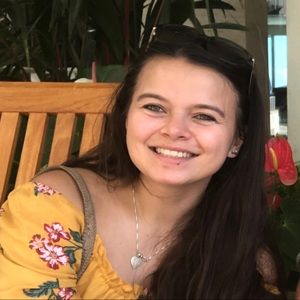 Meet your Posher, Danielle